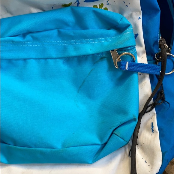 Backpack - Picture 5 of 6